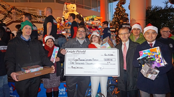 Knight Piésold Joins Thousands at Christmas Wish Breakfast