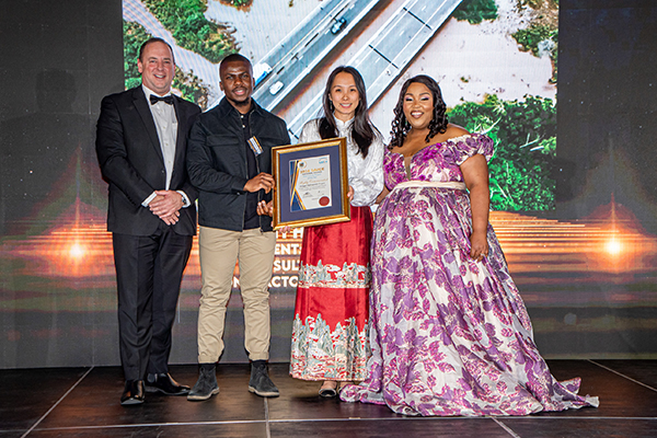 Knight Piésold África Meridional recibe reconocimientos en los Premios Nacionales SANRAL SAICE 2024