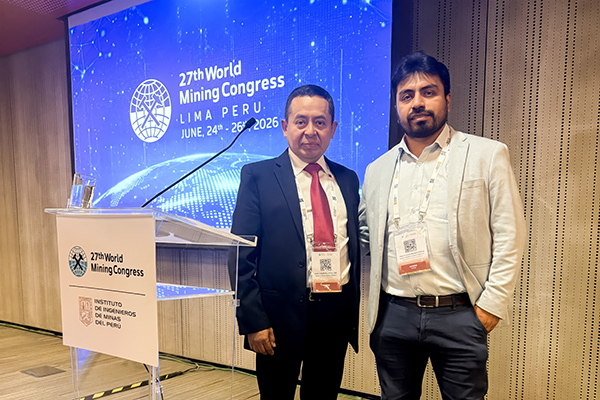 Elio Murrugarra de Knight Pi&eacute;sold Per&uacute; presenta la transformaci&oacute;n de pasivos en activos en el World Mining Congress 2026